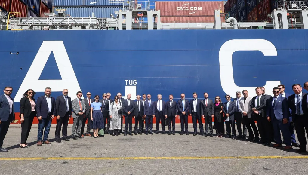 عيتاني للوفد الفرنسي: مشروع متكامل لتحديث المرفأ وفتح آفاق جديدة للتجارة والسياحة