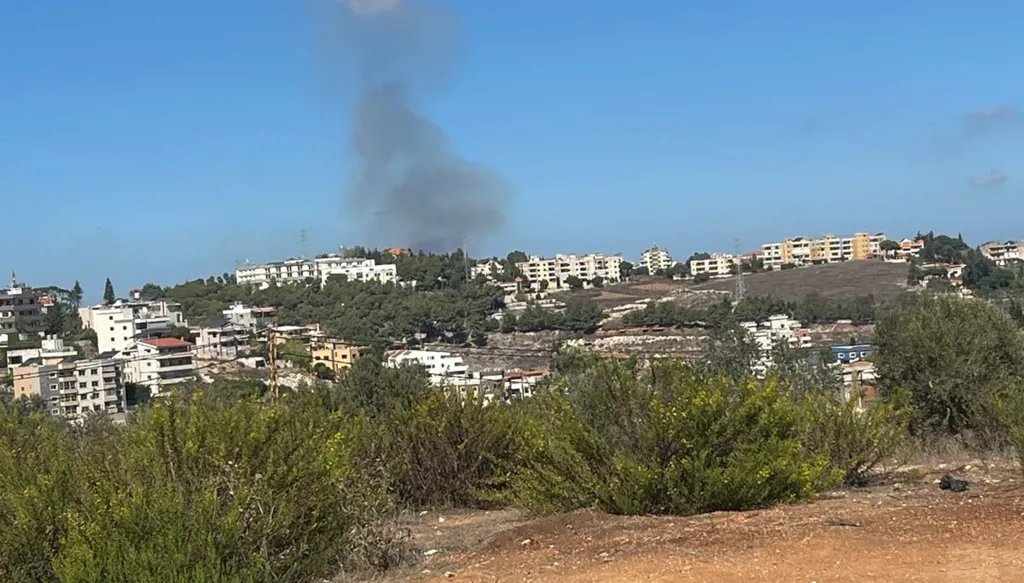 ضحيّة وجريح في غارة إسرائيلية استهدفت سيارة بدير عامص - جنوب لبنان