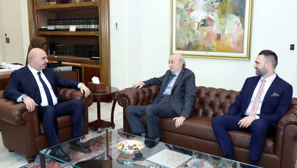 لبنان يحتفي بتثبيت الفاتيكان زيارة البابا... التصعيد الإسرائيلي "يعزل" لبنان عن غزة