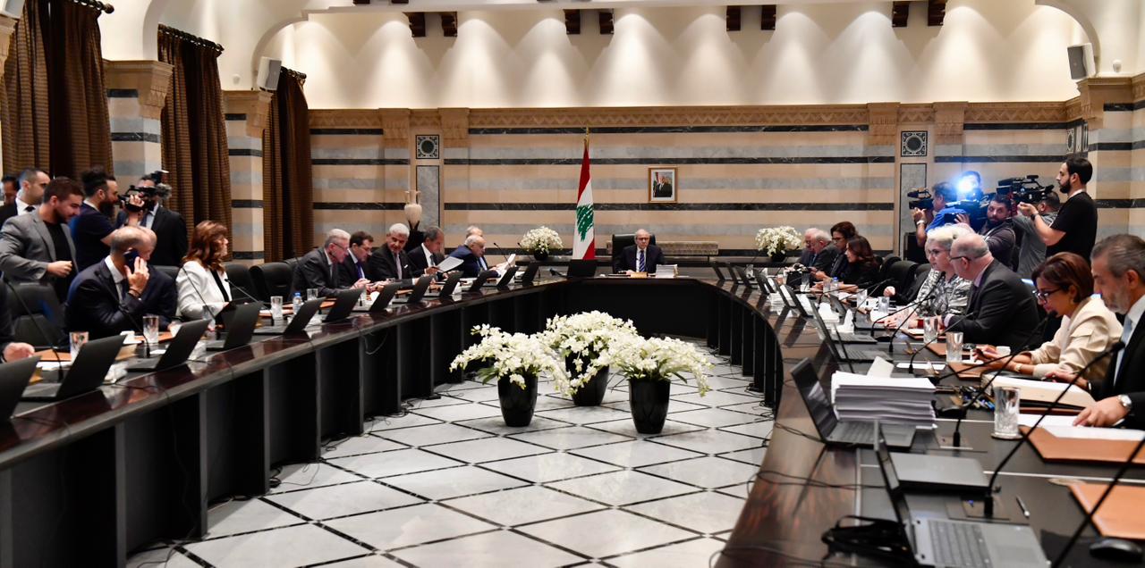 جلسة لمجلس الوزراء في السرايا الحكومية (حسام شبارو). 