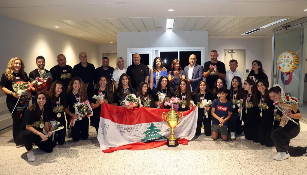 استقبال حاشد لمنتخب لبنان للسيّدات المتوّج بغرب آسيا في الكرة الطائرة
