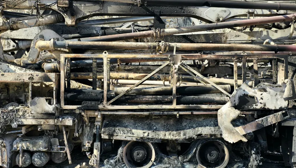 المعدات المدمّرة (أحمد منتش).