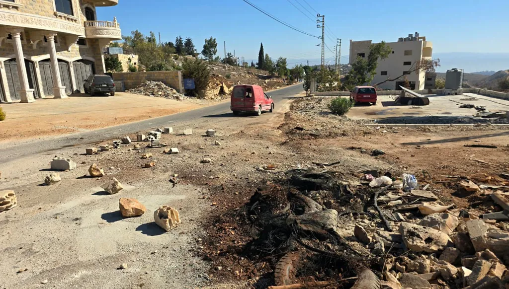 توغّل إسرائيلي في بليدا ومقتل موظف بلدي... إطارات مشتعلة واستنكار واسع (فيديو)