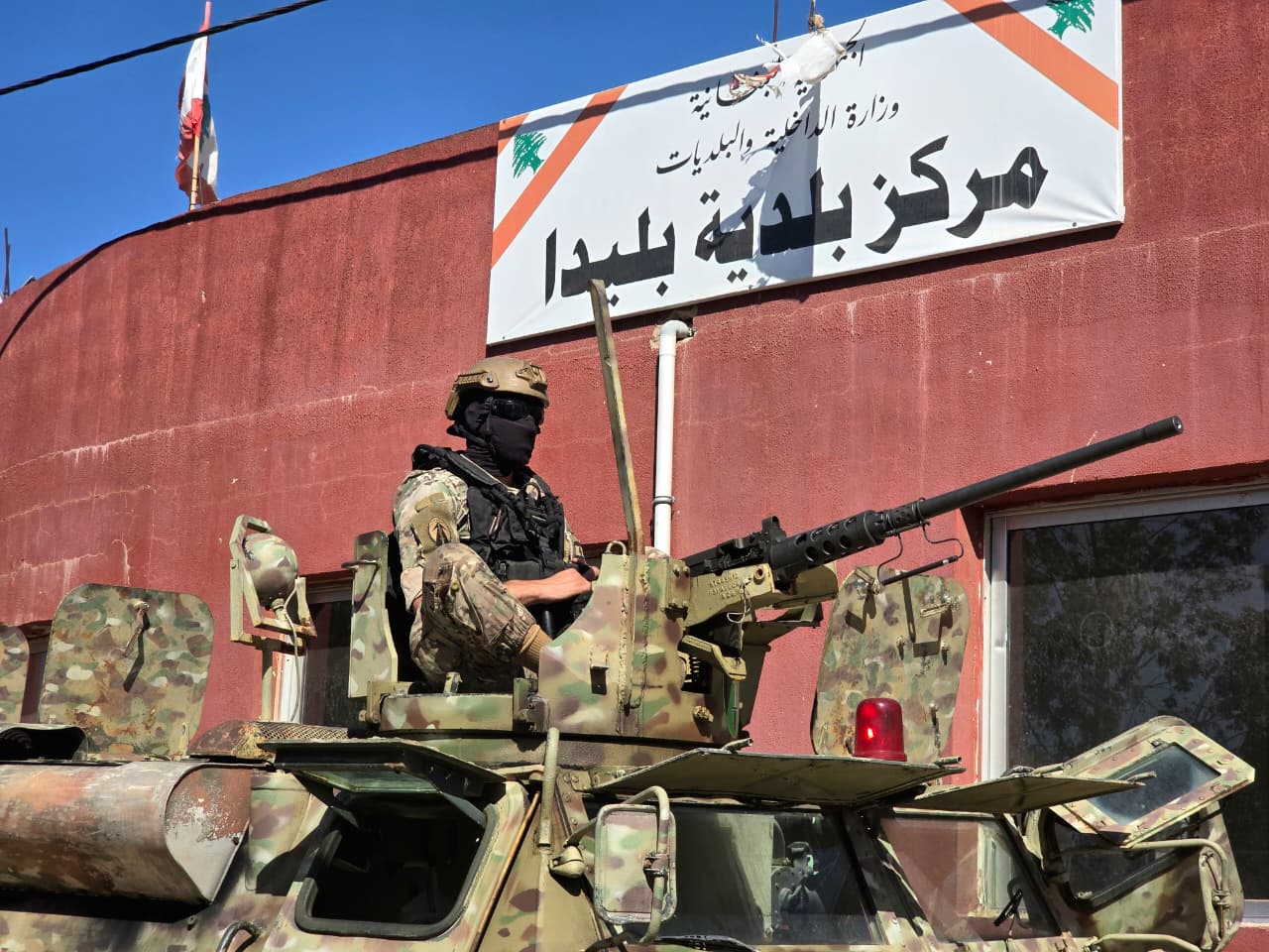 مركز البلدية (أحمد منتش)