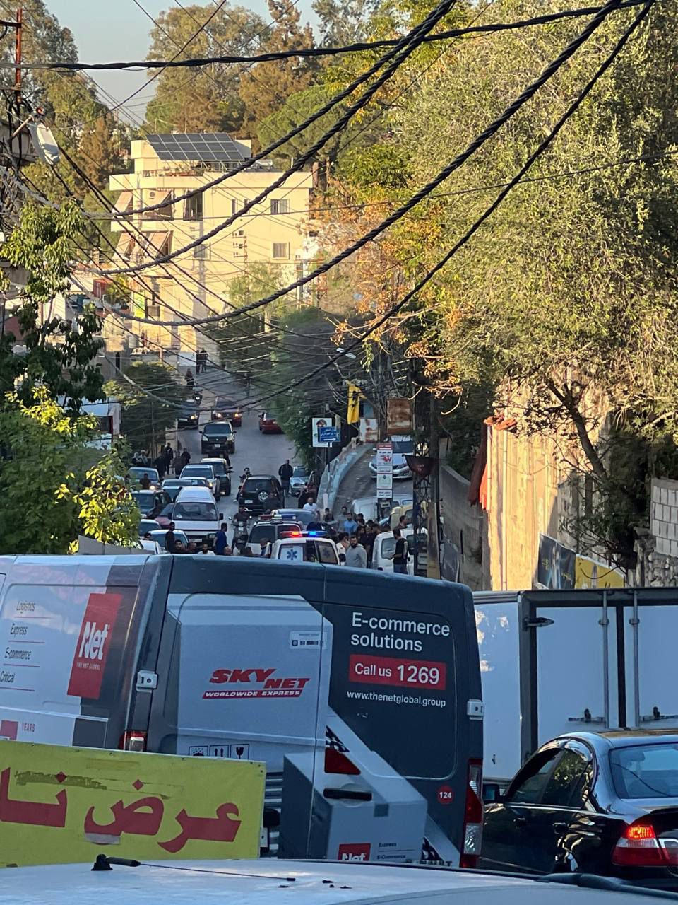 غارة استهدفت الطريق العام في بلدة حاروف (إكس). 