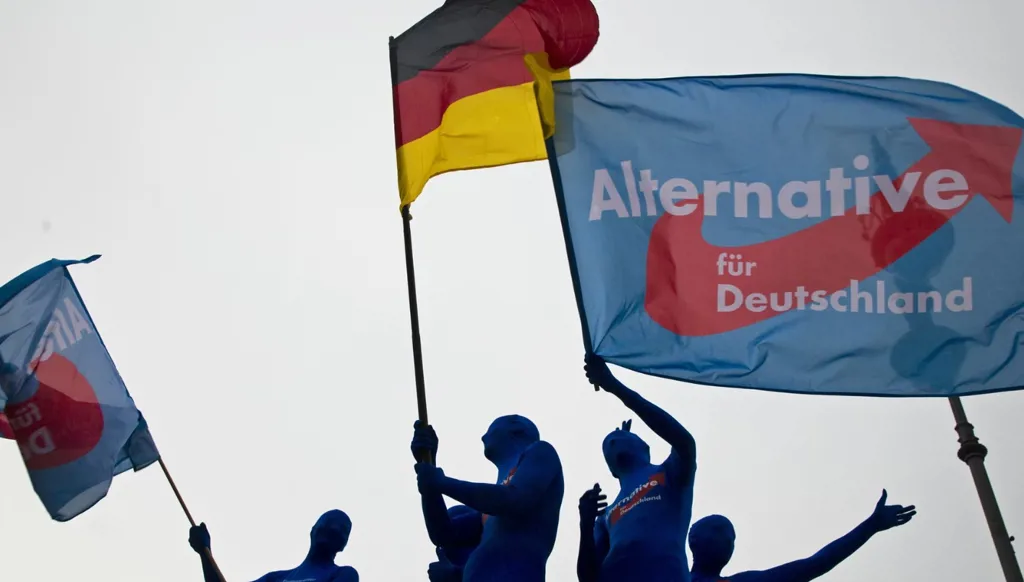 اتهامات خطيرة في ألمانيا... هل يتجسّس نواب حزب "البديل" لصالح الكرملين؟