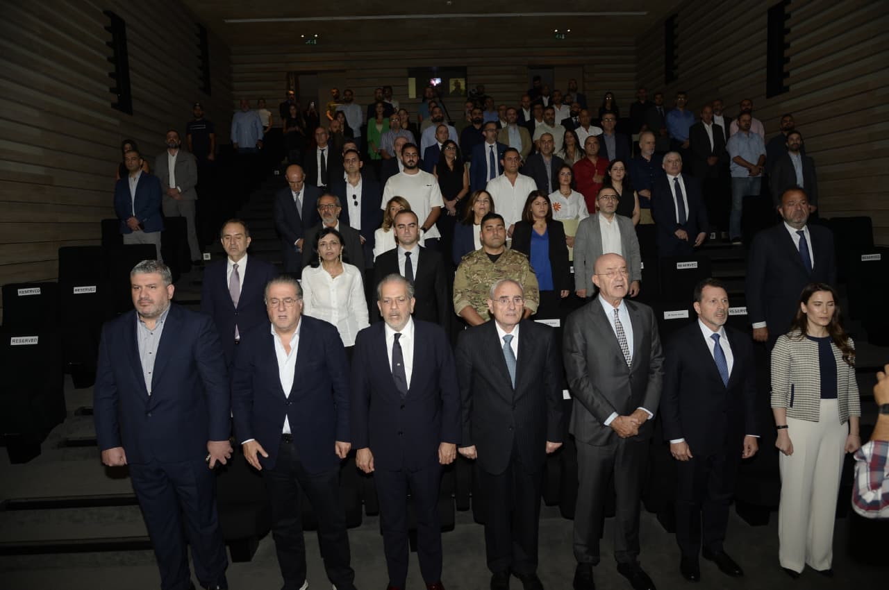 الحضور المشارك في حفل إطلاق شركة ENS. (النهار)