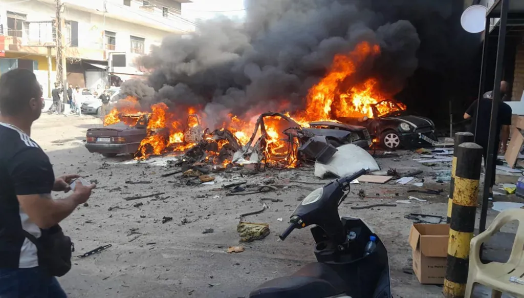 إعلام إسرائيلي: حزب الله نجح جزئياً في استعادة شبكة إمداداته والجيش اللبناني يتجنب المواجهة مع عناصره