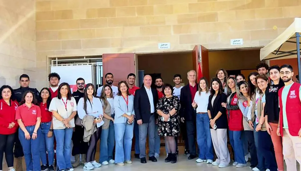 في القبيّات... يوم طبي "مجاني" يجمع الأطباء لخدمة الأهالي (صور)