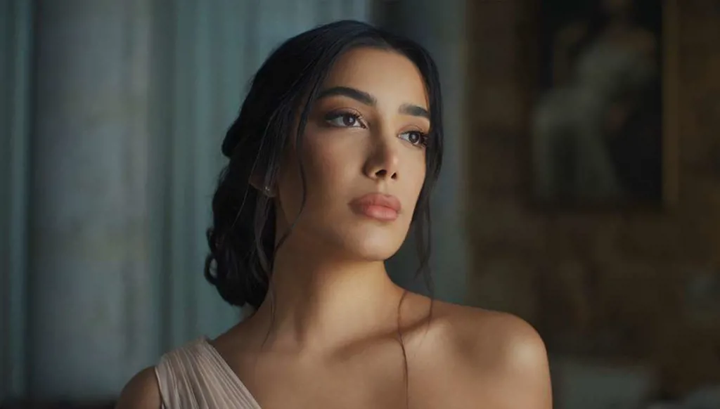 نور حلو تطلق "ما بتشبهني"... رسالة عاطفية جريئة (فيديو)