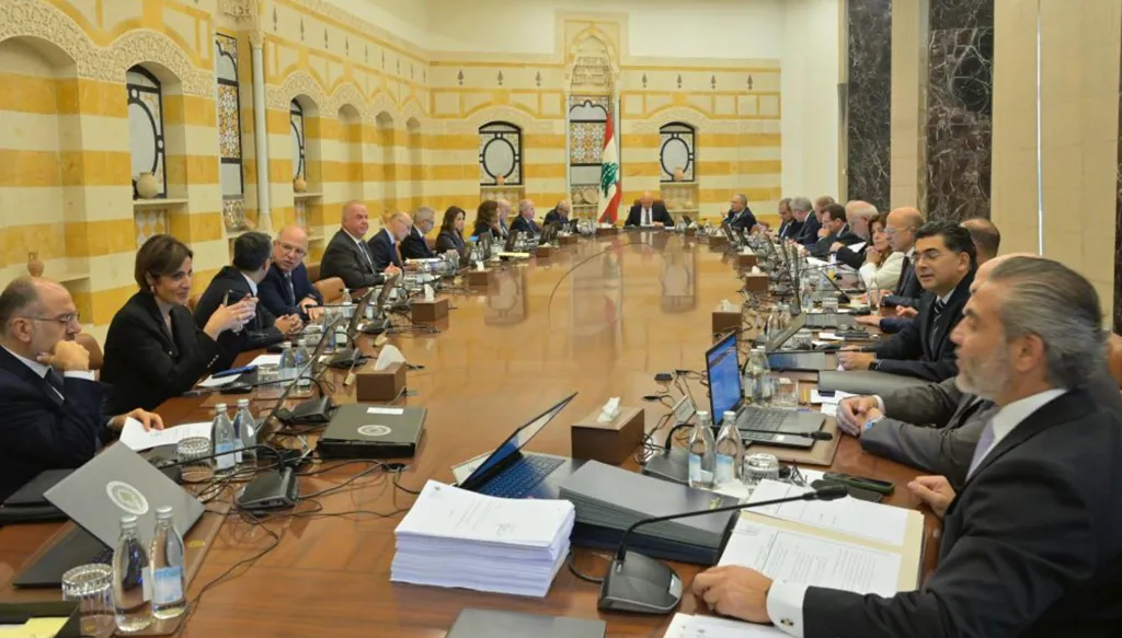 "تحمية" إسرائيلية خطيرة بعد تهديد "الحزب" الانقلابي... مجلس الوزراء ينتصر للمغتربين في الانتخاب الكامل