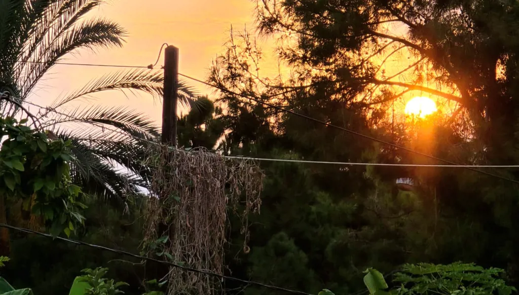 لبنان على موعد مع منخفض جوي ظهر غد... برق ورعد وسيول جارفة شمالاً