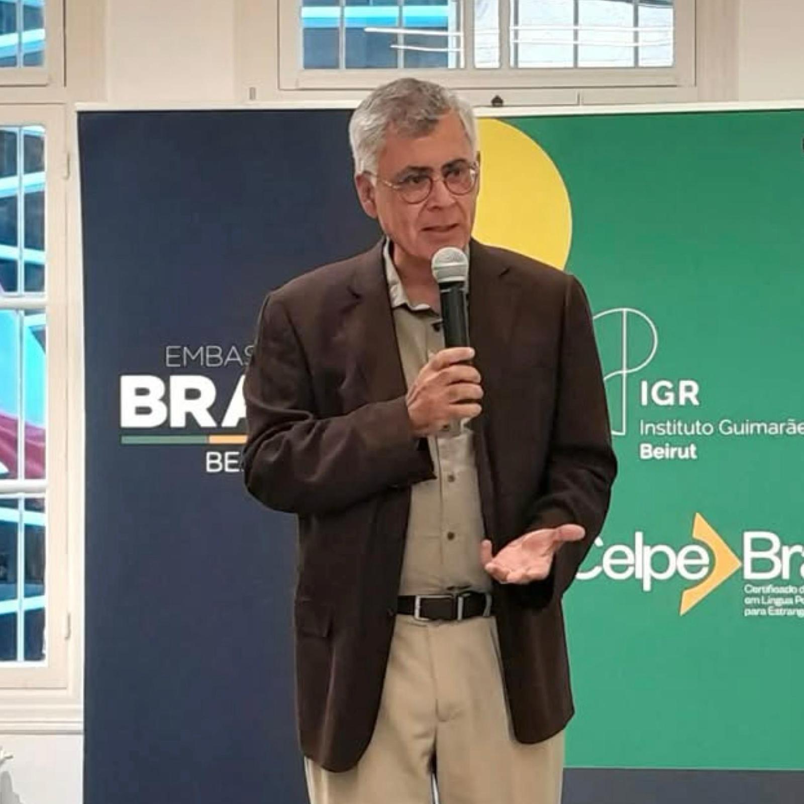 السفير البرازيلي في لبنان.