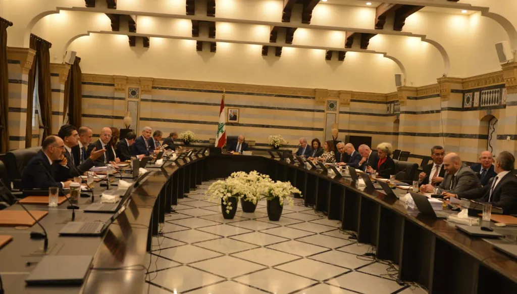 جلسة مجلس الوزراء اللبناني: منحة ماليّة للعسكريّين ومضاعفة التّعويض العائلي للقطاع العام 20 مرّة