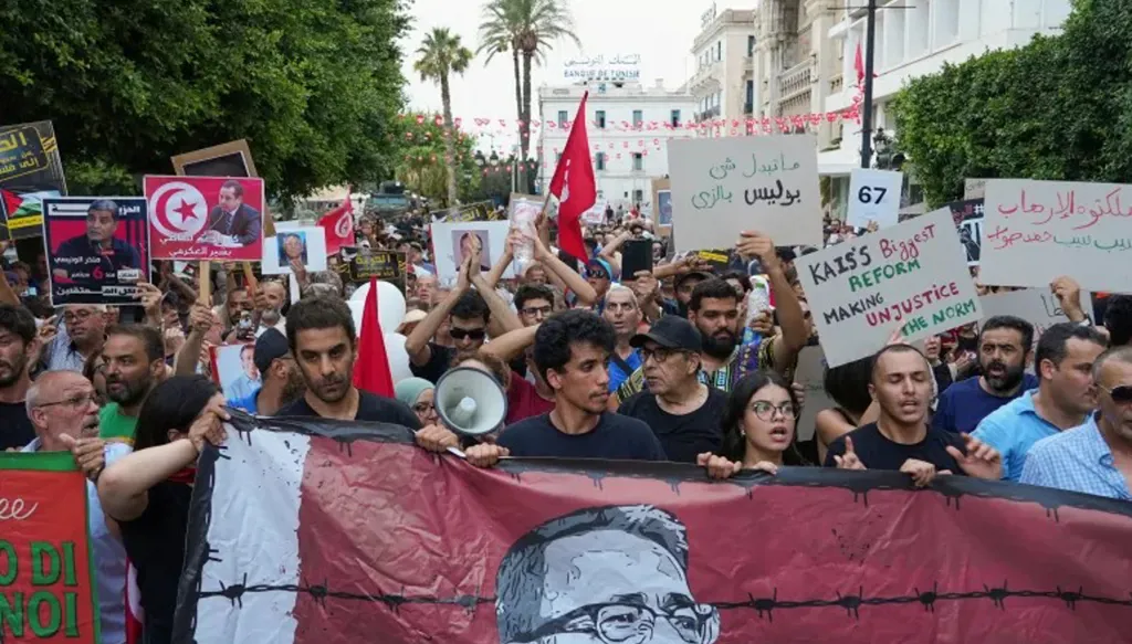 توسّع إضرابات الجوع في تونس… شتاء ساخن في الأفق؟