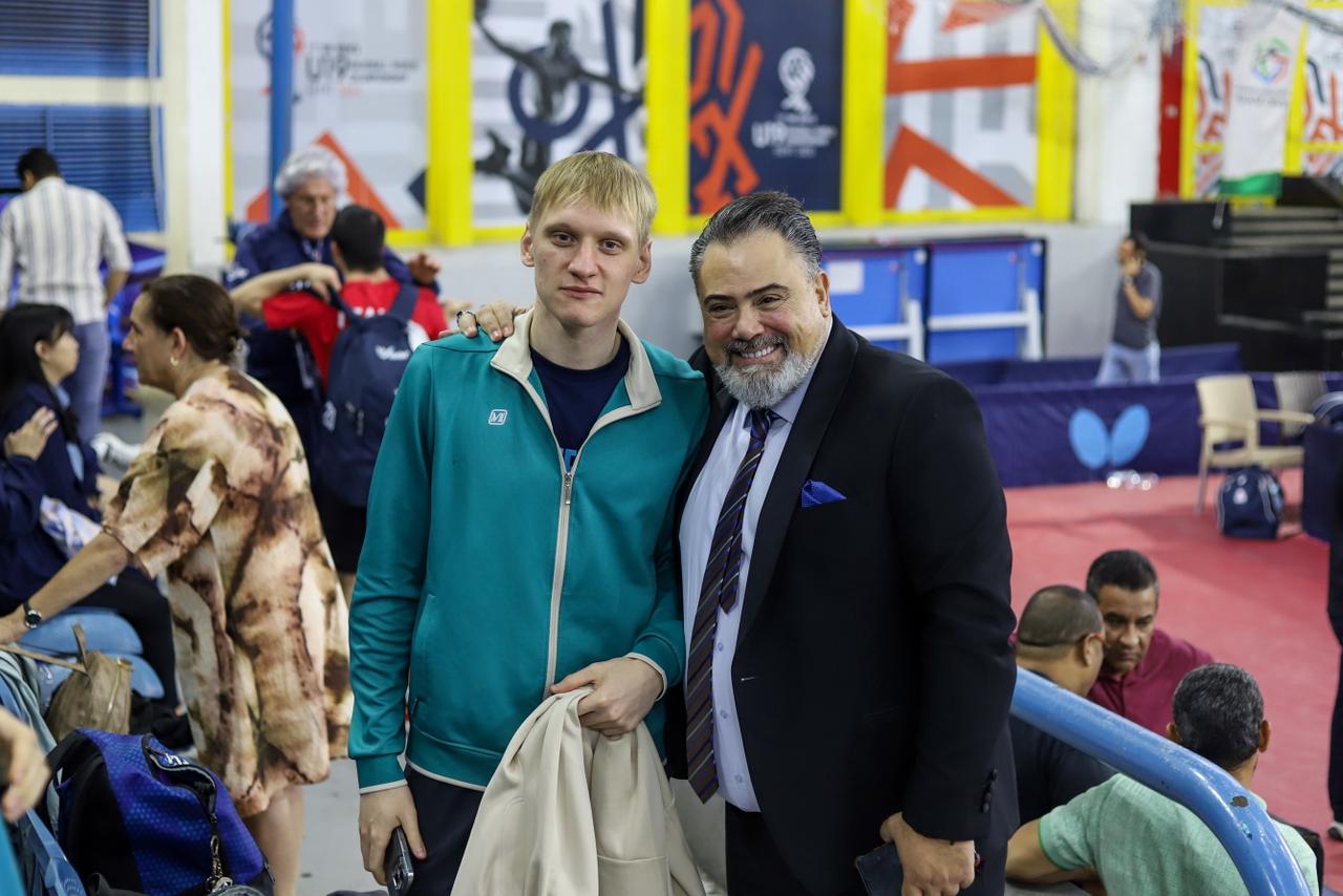 رئيس النادي اللبناني لأصحاب الهمم ورئيس مهرجان إضافة الدولي سام سعد خلال بطولة العالم في مصر. (وكالات)