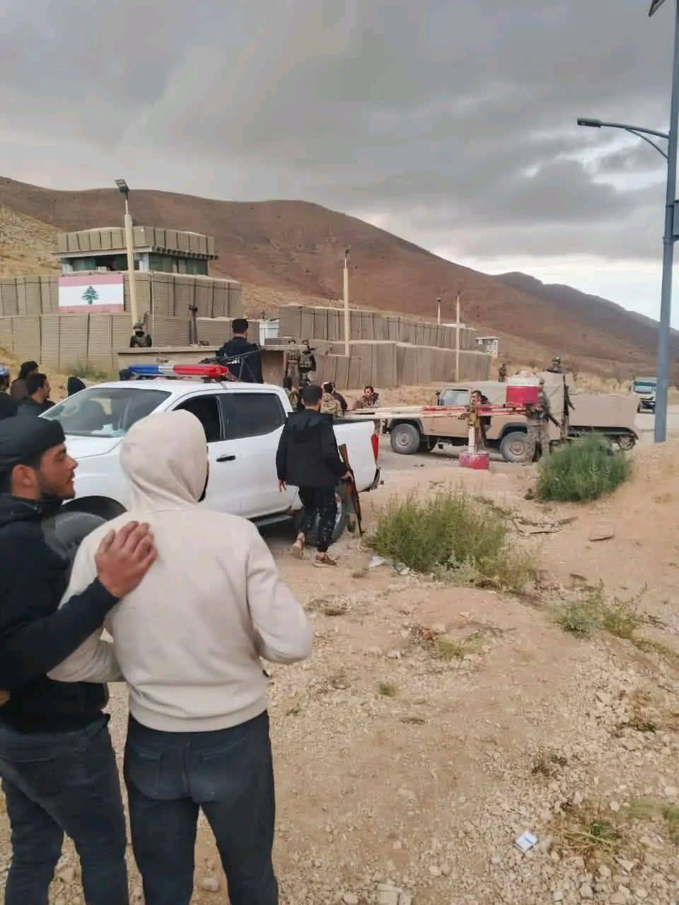 صورة متداولة عند الحدود اللبنانية السورية. (تواصل اجتماعي)