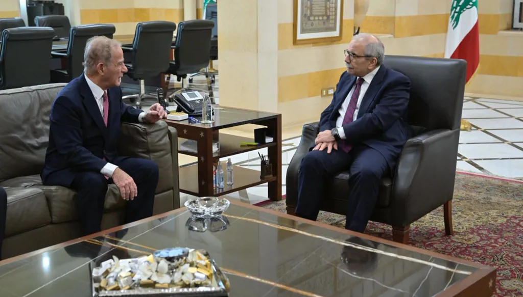 باللهجة اللبنانية... السفير الأميركي الجديد ميشال عيسى: "انشالله ما يعذبونا الشباب" (فيديو)