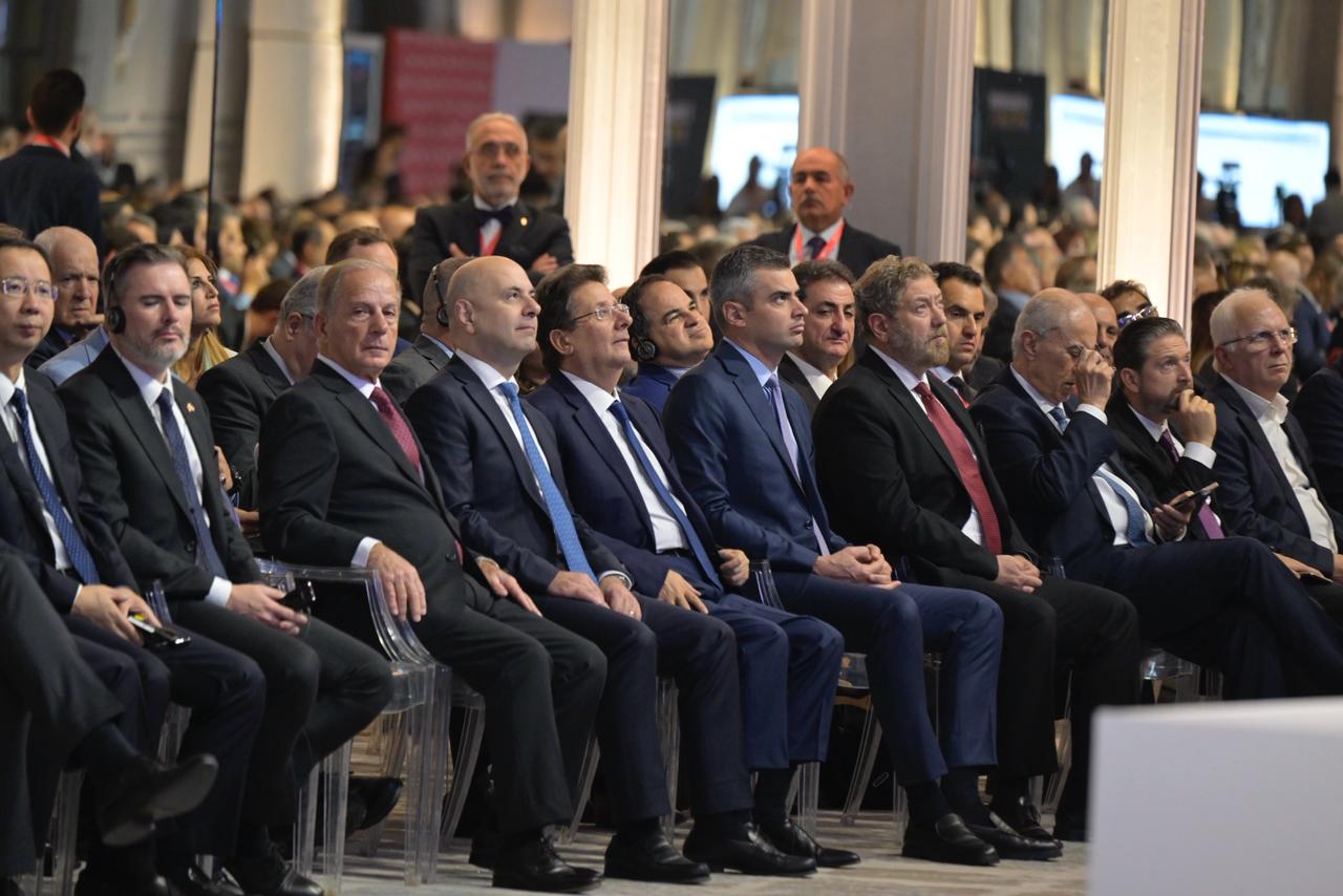 الحضور في مؤتمر بيروت 1. (نبيل إسماعيل)