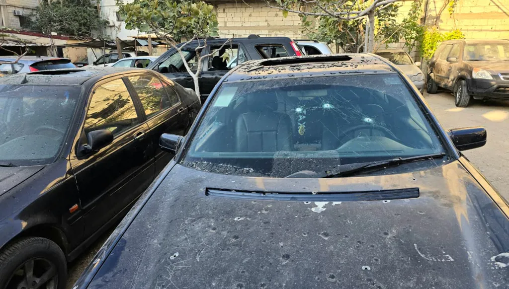 عدسة "النهار" في محيط المكان المستهدف في مخيم عين الحلوة... كيف بدا المشهد؟