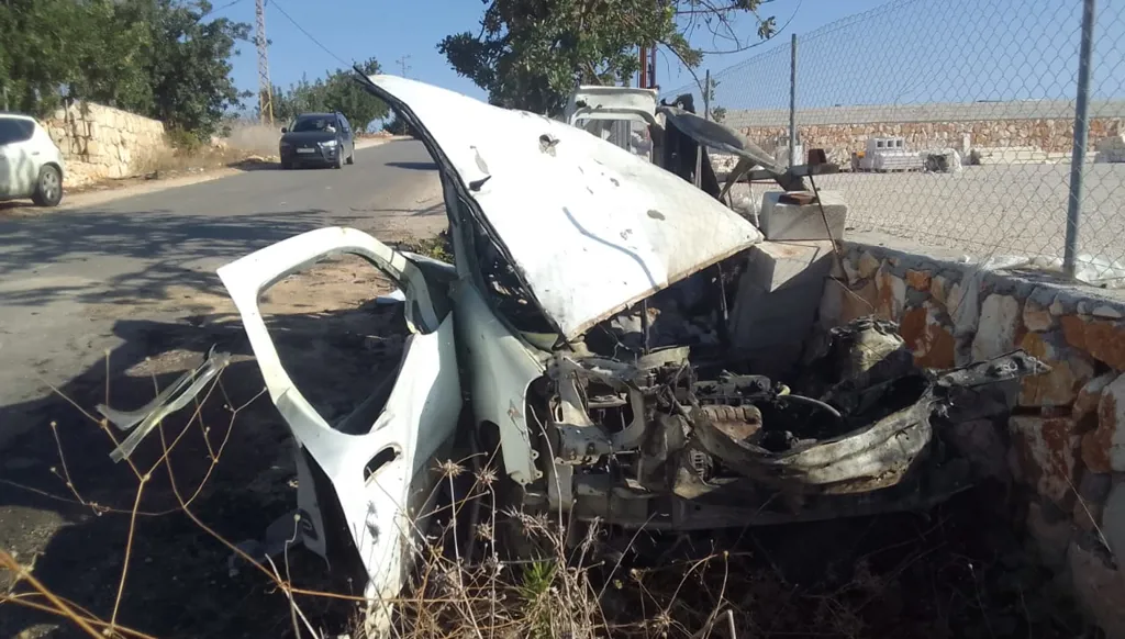 غارة إسرائيلية على طريق زوطر الشرقية (أحمد منتش). 