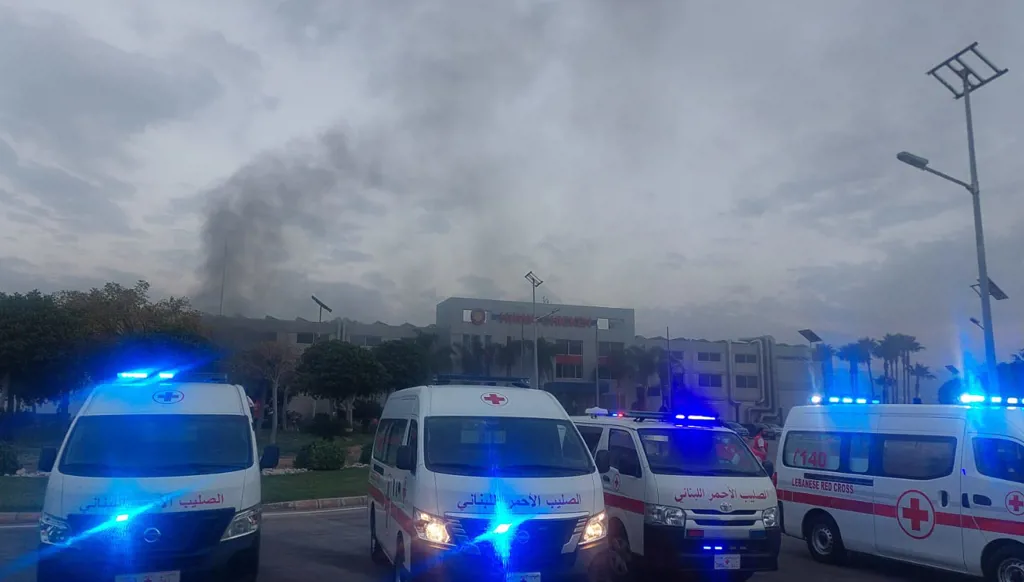 بالصور والفيديو - 3 وفيات في حريق "هواتشيكن" في شمالي لبنان