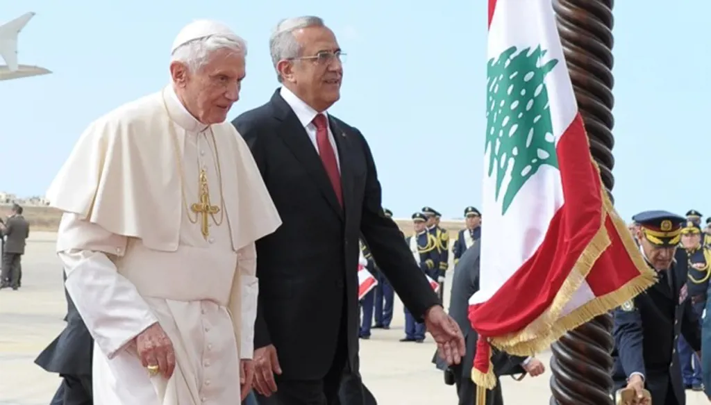 البابوات في لبنان: بين التاريخ والرسالة الاجتماعية