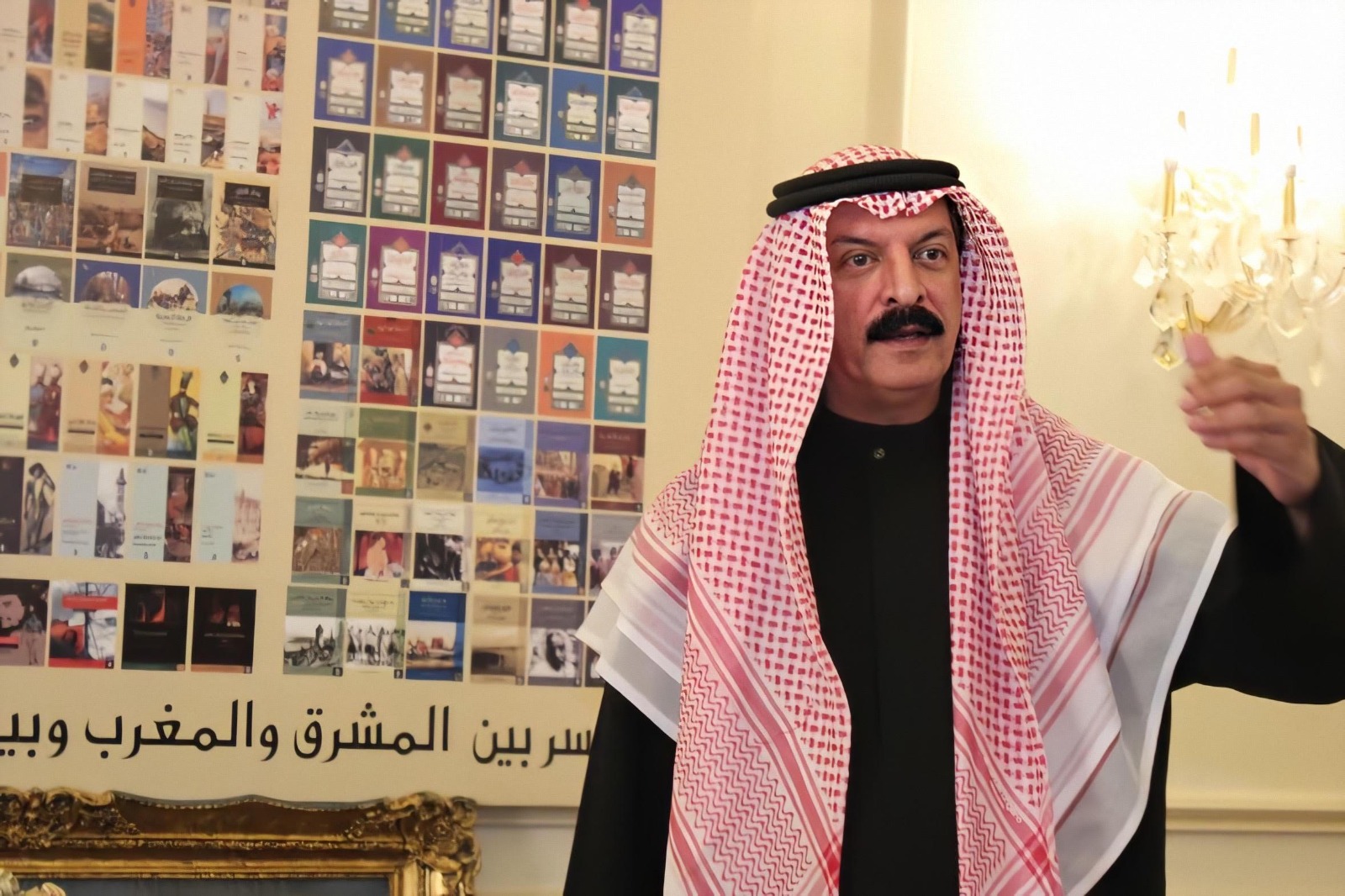 الشاعر الإماراتي محمد أحمد السويدي.