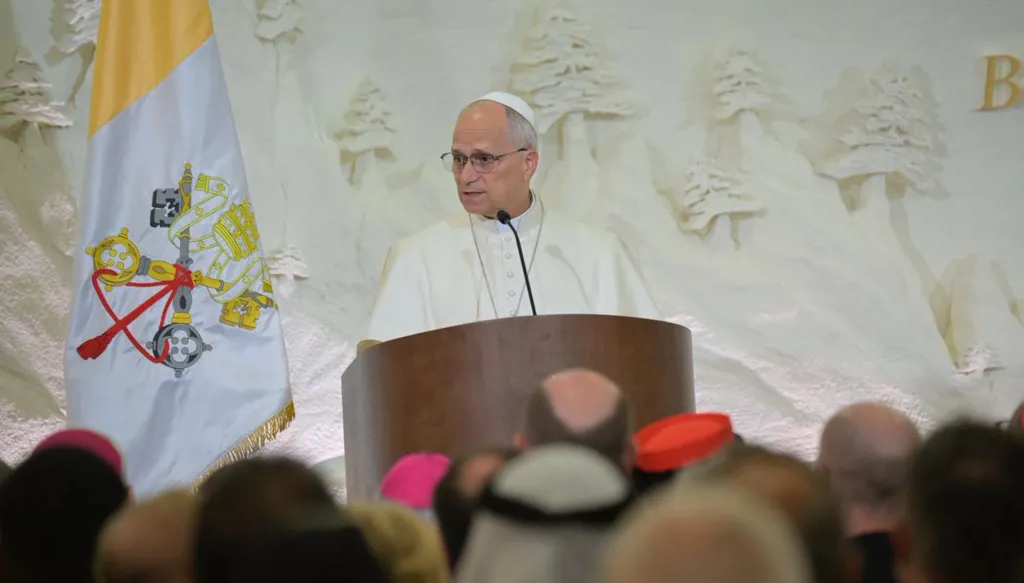 "طوبى لصانعي السلام"… البابا لاوون في أول كلمة له من لبنان: أنتم شعب يعرف كيف يولد من جديد