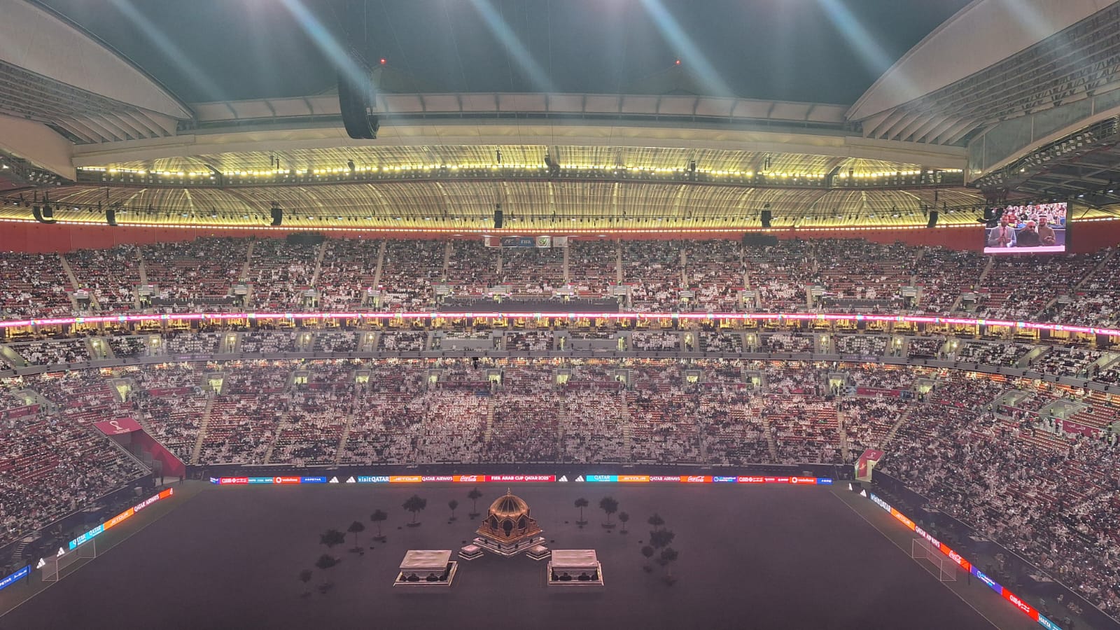 انطلاق حفل افتتاح كأس العرب 2025 على استاد البيت. (النهار)