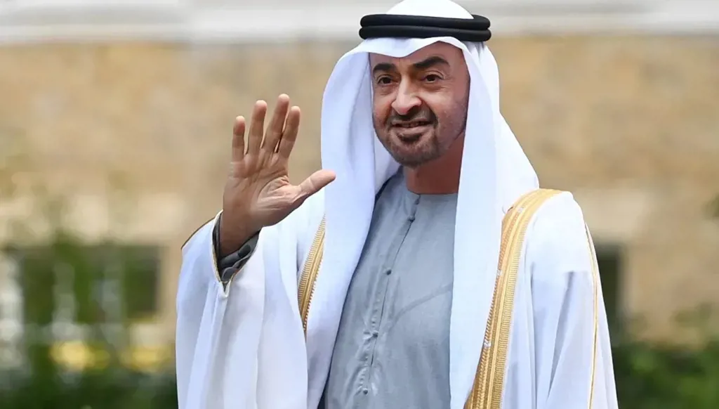 رئيس الإمارات ونائباه يتلقون التهاني بعيد الاتحاد الـ54