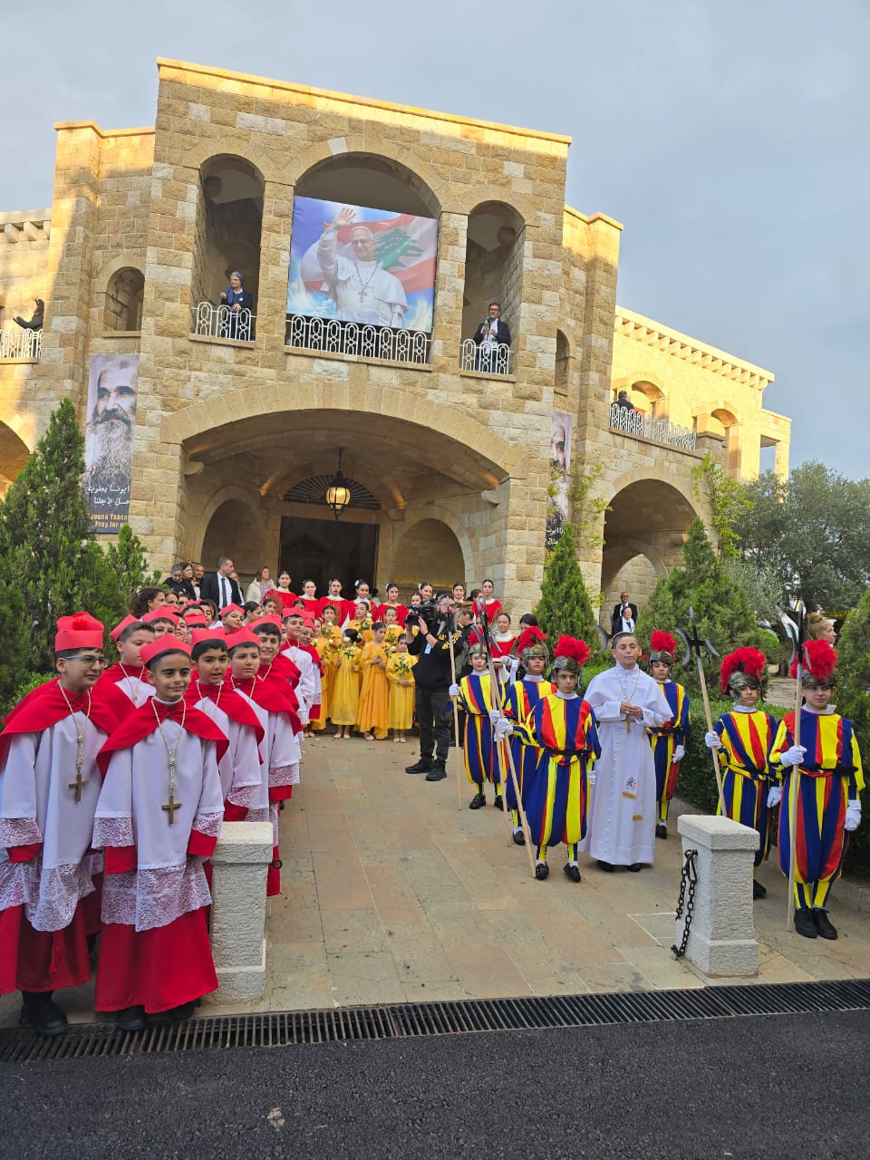 باحة مستشفى راهبات الصليب. (النهار)