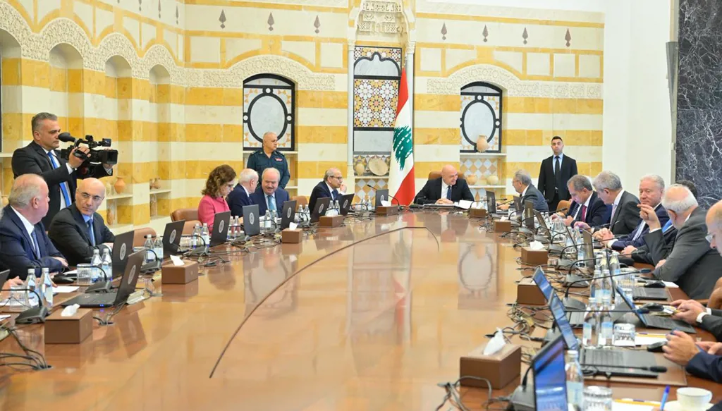 مرقص بعد انتهاء جلسة مجلس الوزراء: عون يرفض أي تنازل عن السيادة… والجيش ملتزم بالمهل