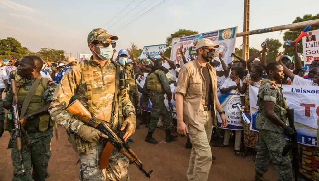 "حرب هجينة"... ما خلفيات التحذيرات السويدية من الأنشطة الروسية في شمال أفريقيا؟