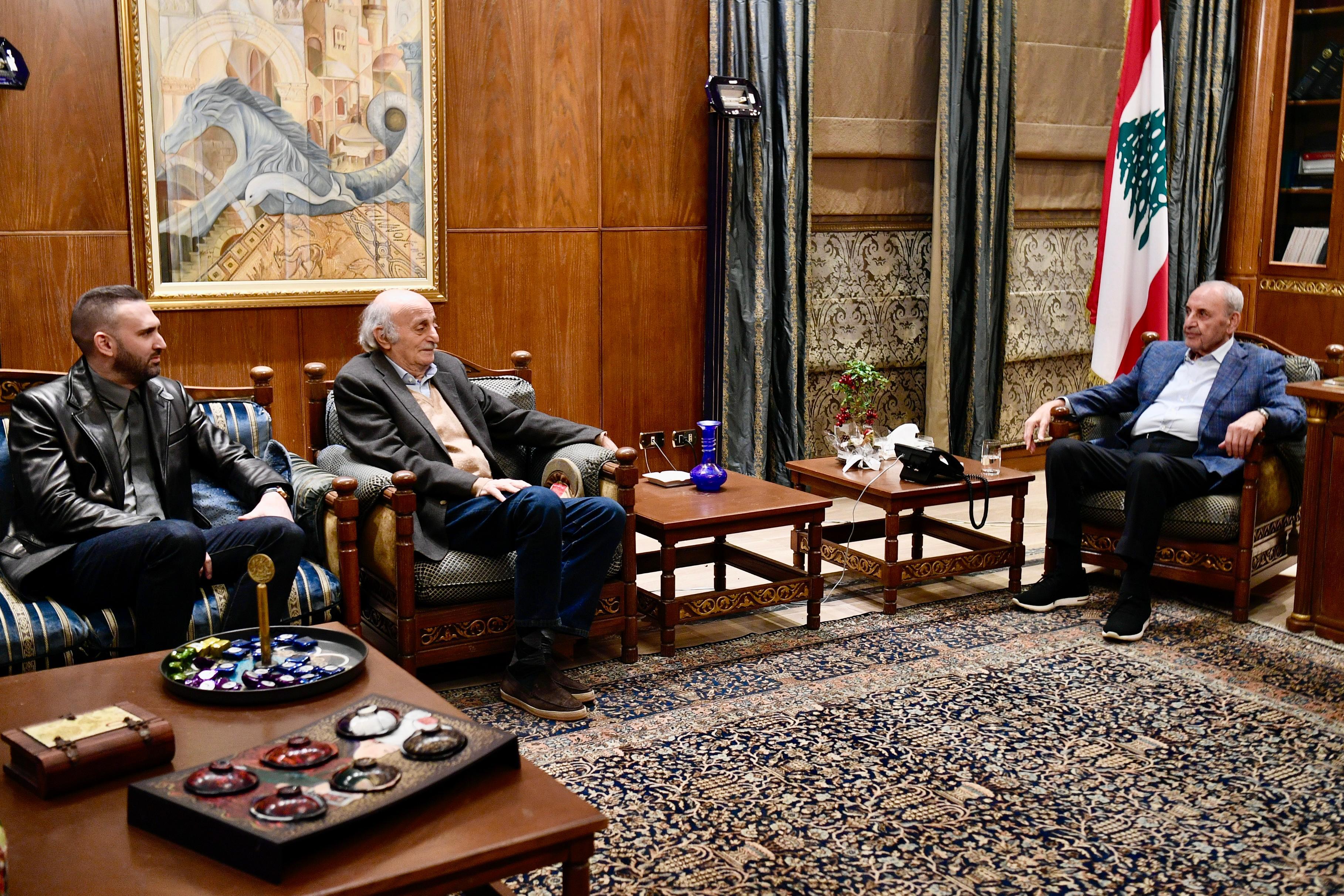 WhatsAppImage20251207at18.32.44_184812.j