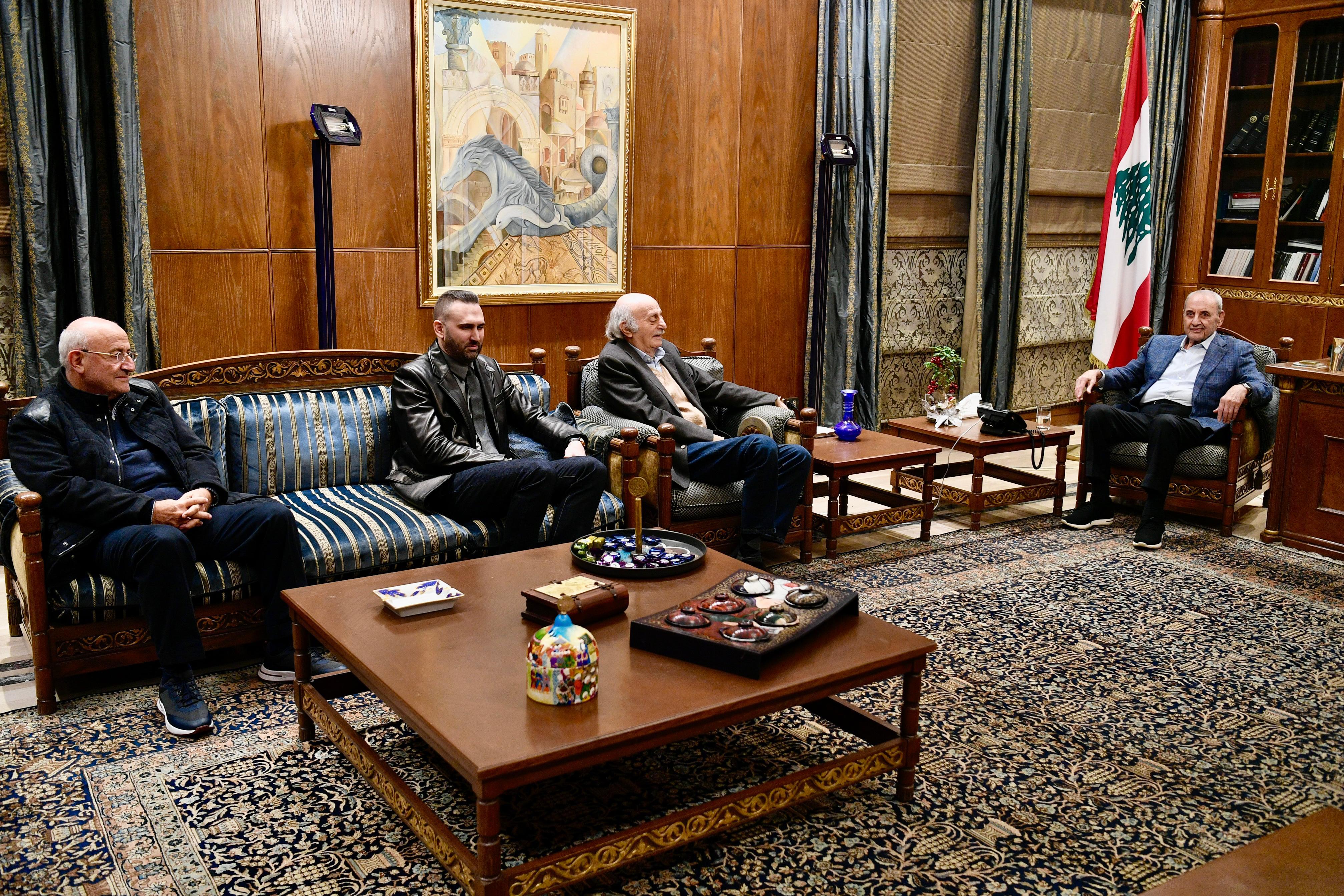 WhatsAppImage20251207at18.32.46_184812.j