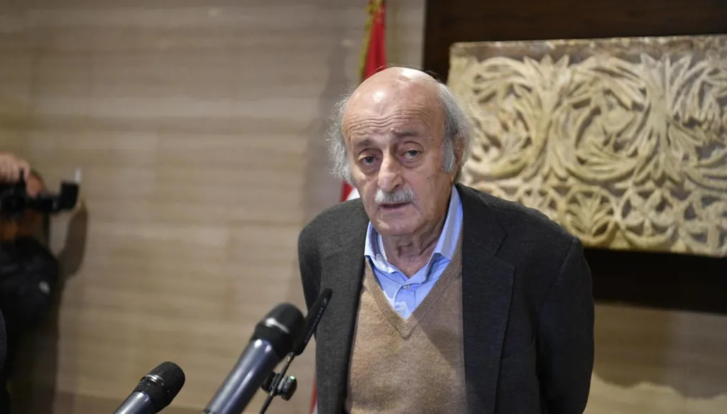 جنبلاط من عين التينة: التمسّك بالهدنة وحصر السلاح وتعزيز سيادة الدولة