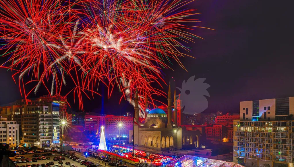 بالصور والفيديو - إضاءة شجرة الميلاد في وسط بيروت... زينة وأضواء في قلب العاصمة