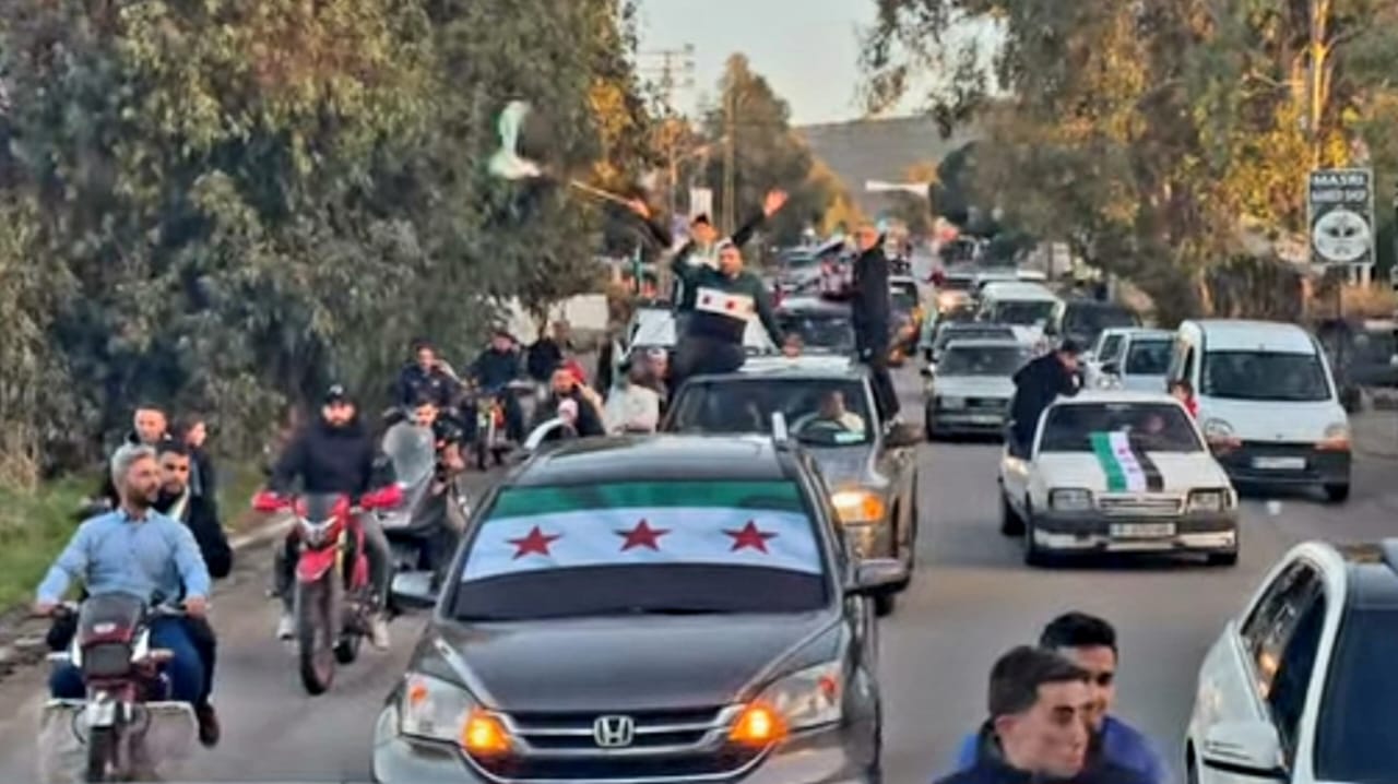 مسيرة سيارة في عكار. (النهار)