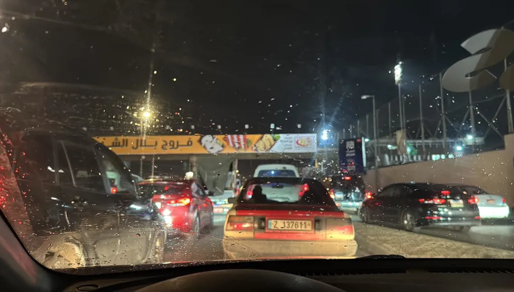 تصادم داخل نفق مطار بيروت يتسبّب بزحمة خانقة... وهذا ما طلبته غرفة التحكم المروري