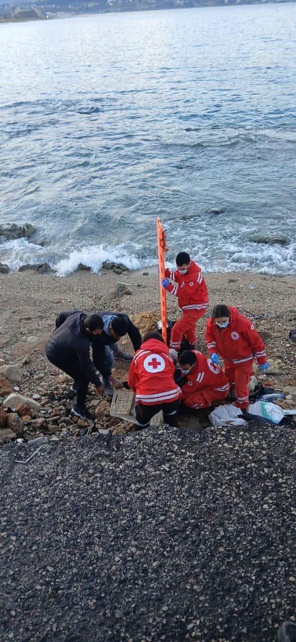 الكورنيش البحري في الميناء (النهار).