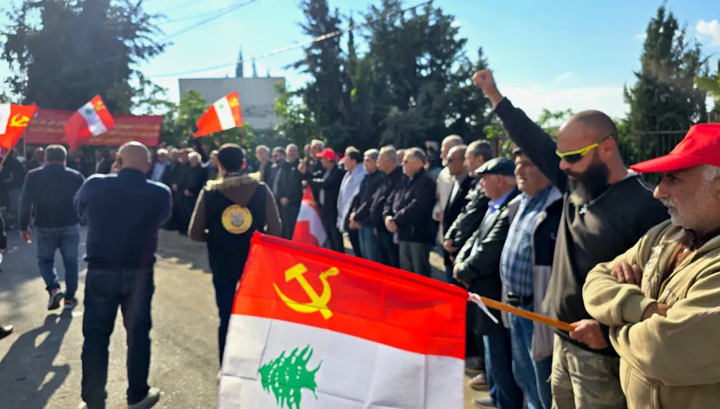 فصل كاسترو عبدالله من الحزب الشيوعي