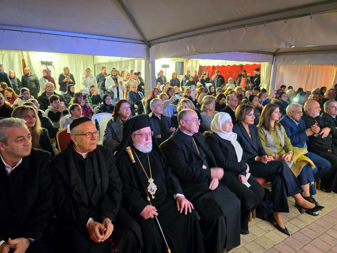 رئيس بلدية صيدا واساقفة صيدا ، بهية الحريري الوزيرة تمارا الزين أسامة سعد (أحمد منتش).