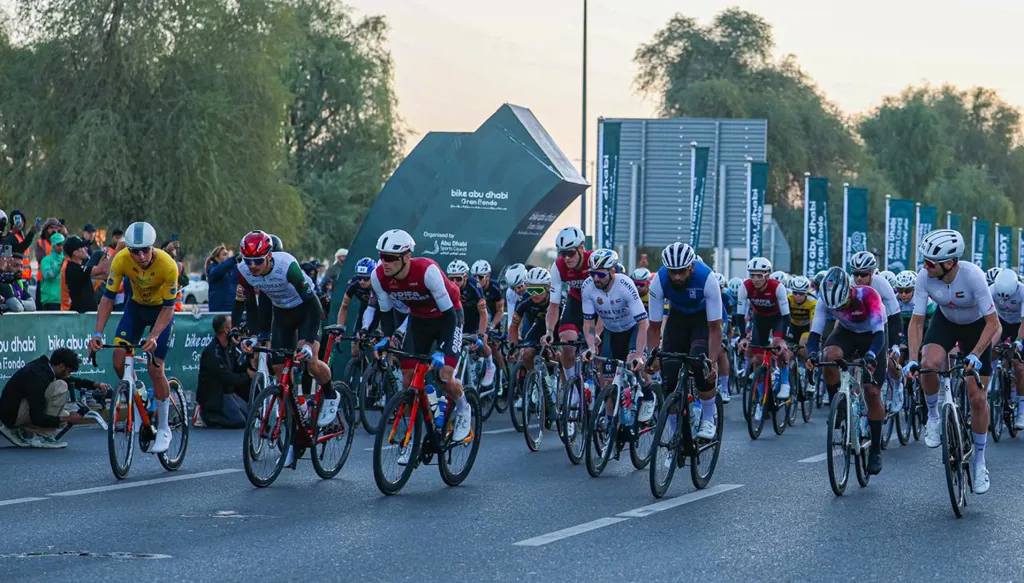 أكثر من 1000 مشارك في النسخة الرابعة لسباق "بايك أبوظبي غران فوندو"