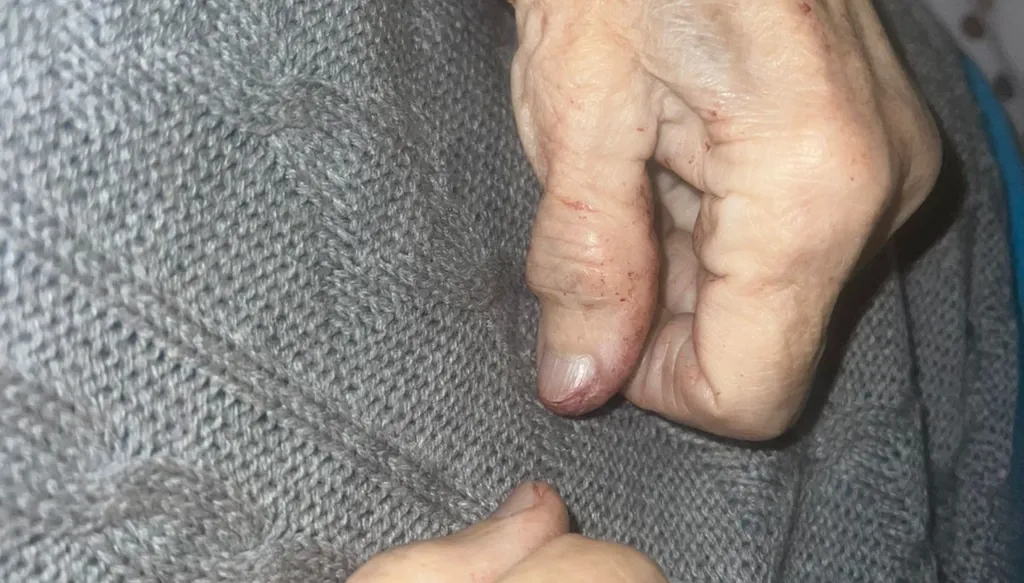 جريمة تهزّ عكار: العثور على تسعينية مخنوقة بحبل... والتحقيقات جارية!