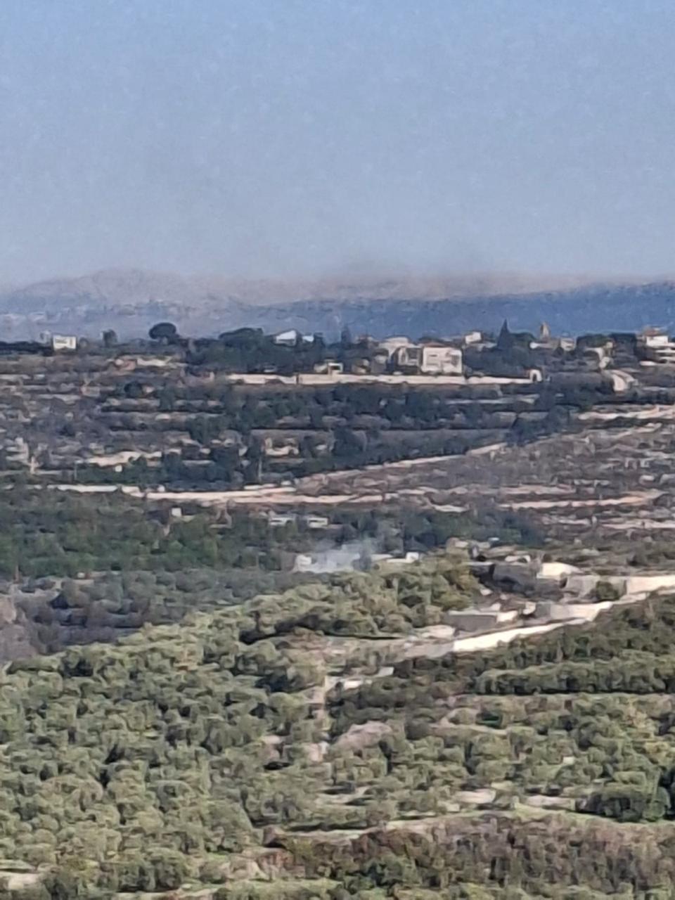 استهداف سيارة على طريق القنيطرة - المعمارية. 