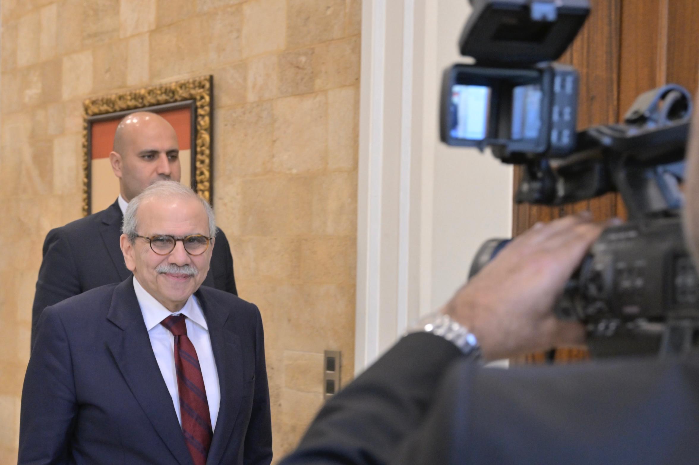  رئيس الوزراء اللبناني نواف سلام (نبيل إسماعيل). 