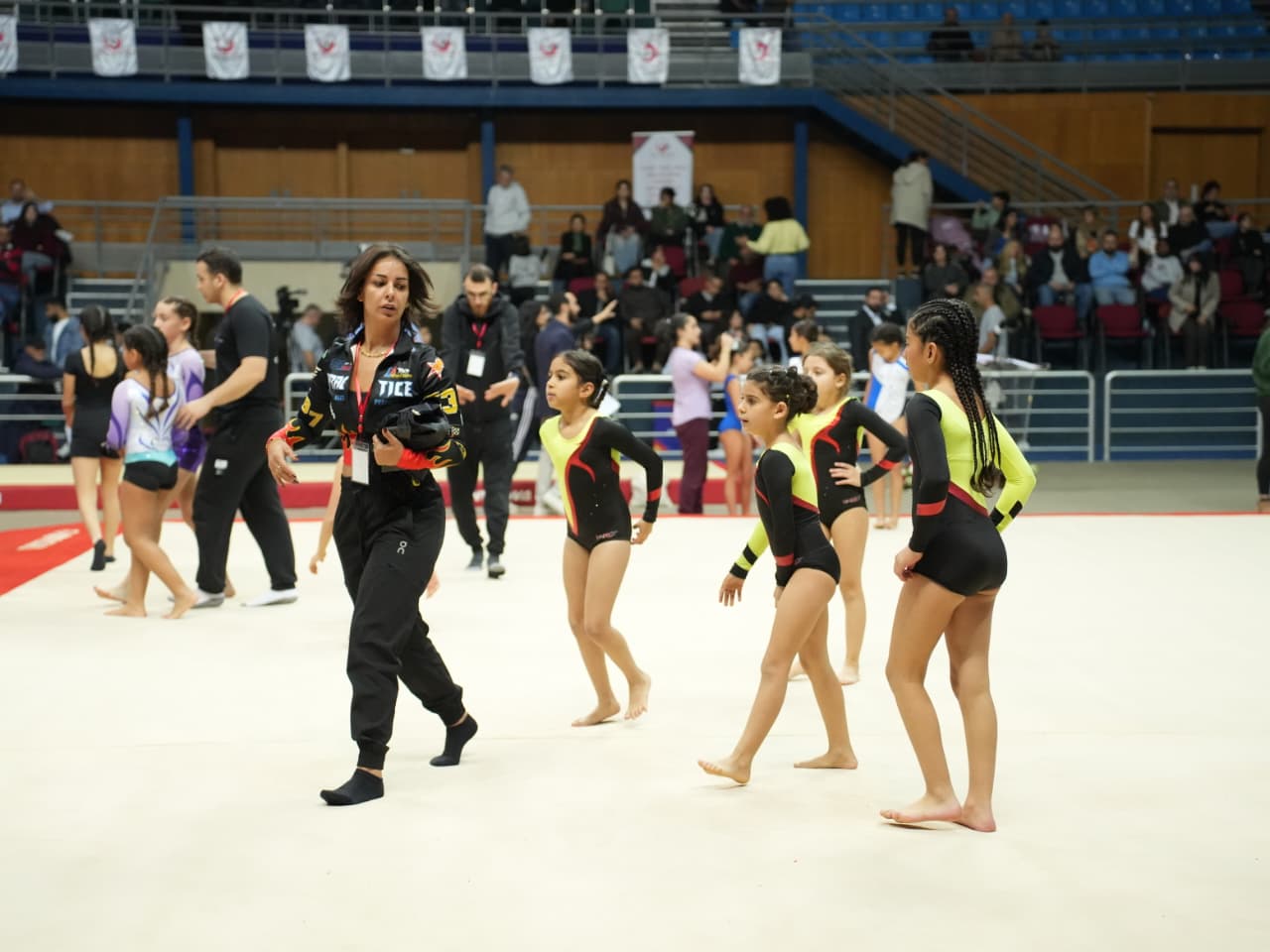 من منافسات الجمباز. (وكالات)