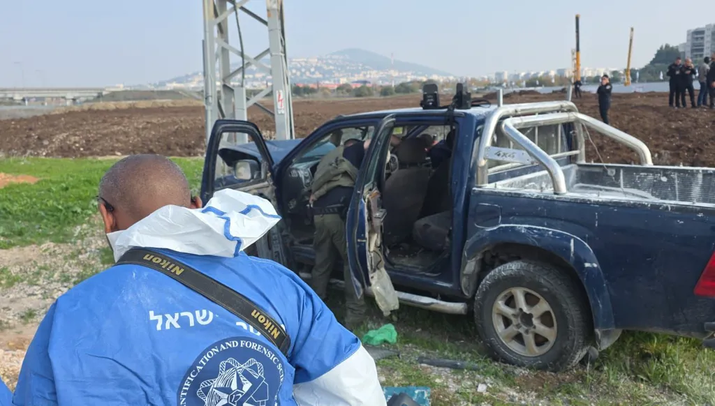 عمليّة مزدوجة... قتيلان وإصابة 6 آخرين دهساً وطعناً بمنطقة بيسان (صور - فيديو)