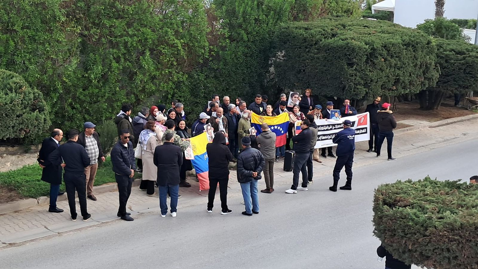 تحوّلت كراكاس إلى مرآة عاكسة لانقسام داخلي تونسي أعمق. (وسائل تواصل اجتماعي)